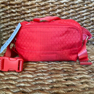 Athleta Excursion Mini Belt Crossbody Bag NWT Orange